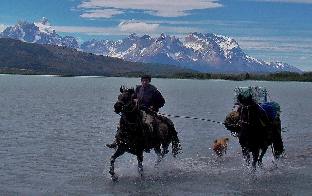 维斯塔潘恩 - 探险住宿加早餐旅馆 Torres del Paine National Park 外观 照片